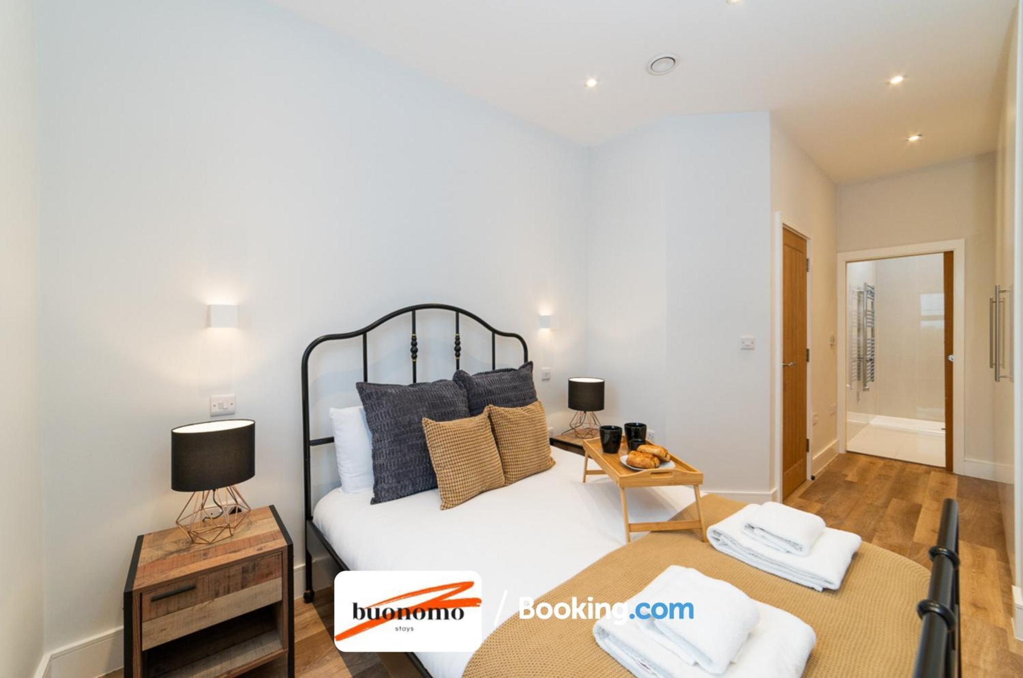 Two Bedroom Apartment At Buonomo Stays Short Lets & Serviced Accommodation Close To Wimbledon Tennis Courts 伦敦 外观 照片