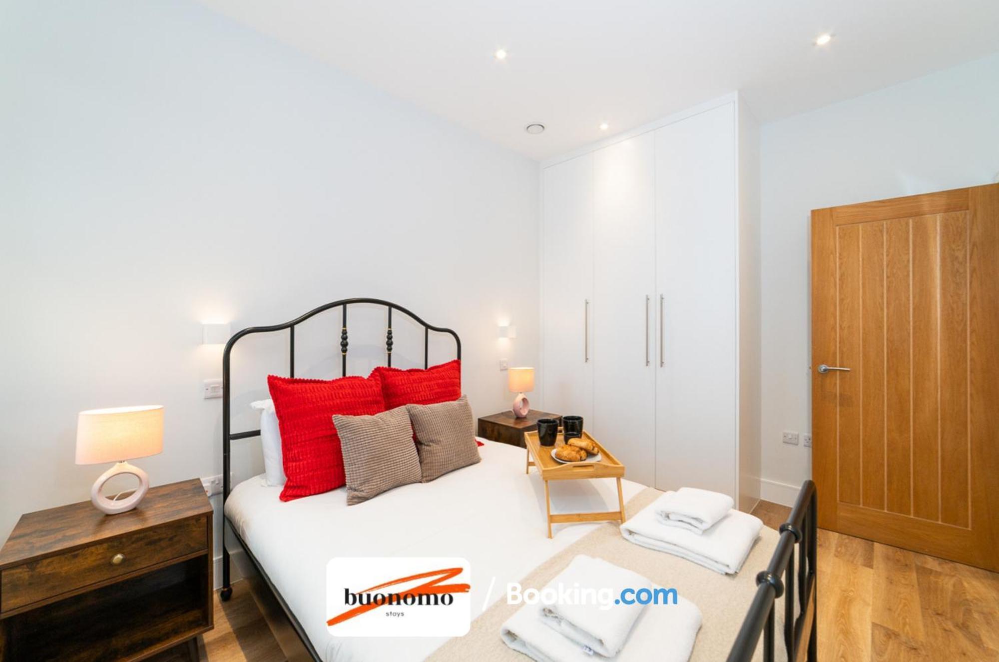 Two Bedroom Apartment At Buonomo Stays Short Lets & Serviced Accommodation Close To Wimbledon Tennis Courts 伦敦 外观 照片