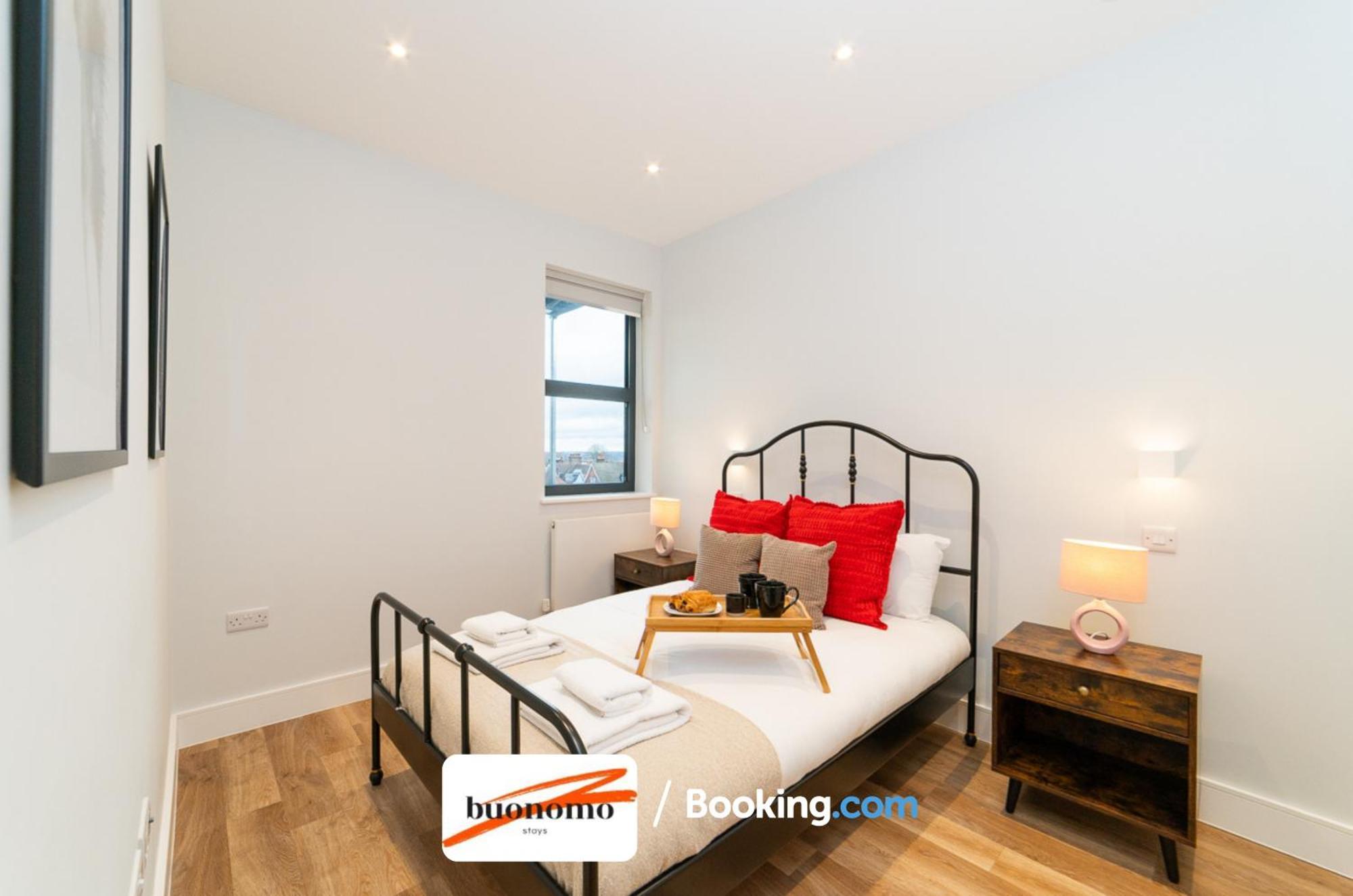 Two Bedroom Apartment At Buonomo Stays Short Lets & Serviced Accommodation Close To Wimbledon Tennis Courts 伦敦 外观 照片